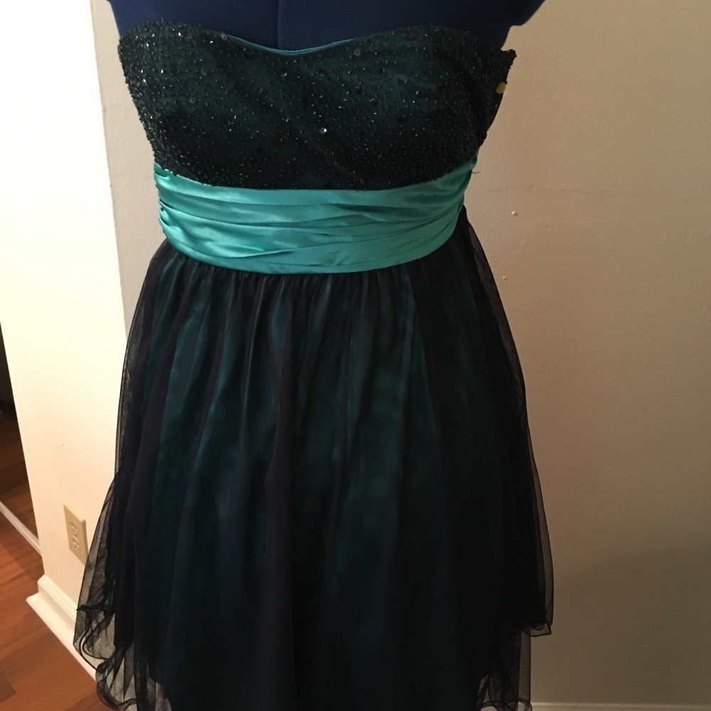 Prom dress. Homecoming dress. Party dress